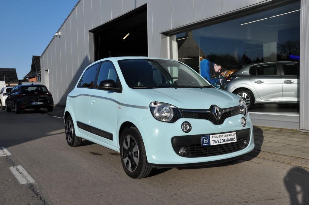 Renault Twingo Limited (bj 2018), Auto's, 4 zetels, Gebruikt, Blauw, Bedrijf