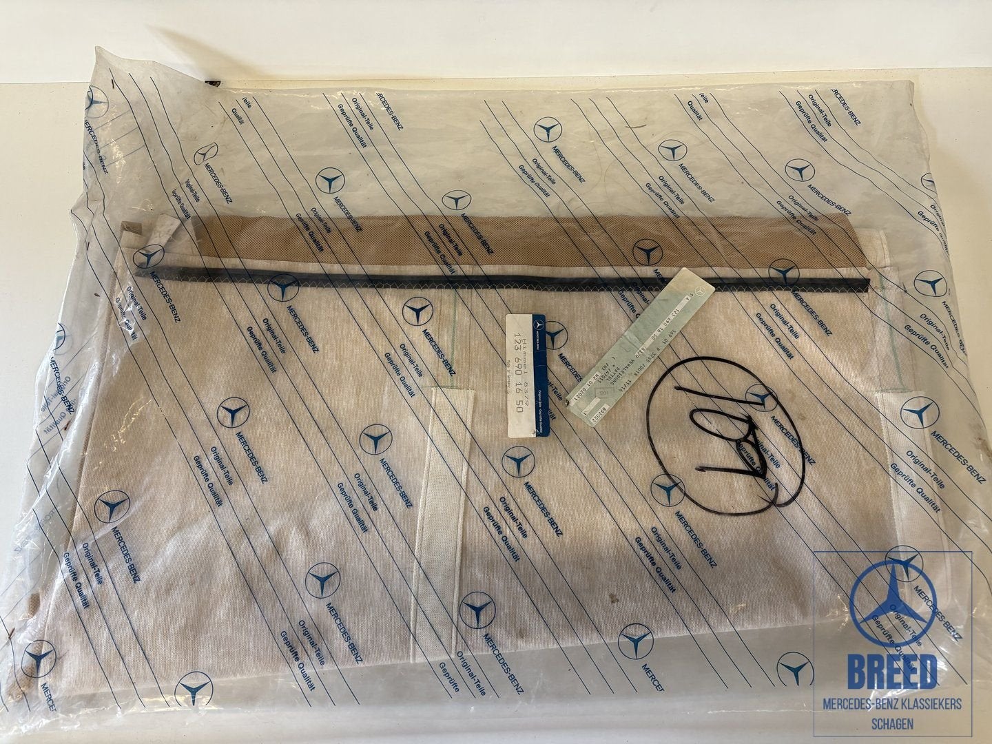 NOS hemelbekleding voor Mercedes-Benz W123 T-Model S123, Neuf, -, -, Enlèvement ou Envoi