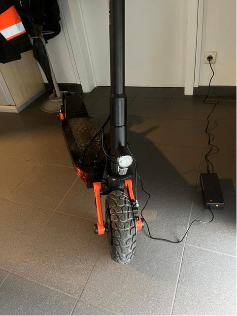 Joyor S10-Z (2025), Fietsen en Brommers, Steps, Ophalen, Zo goed als nieuw, Elektrische step (E-scooter), Joyor