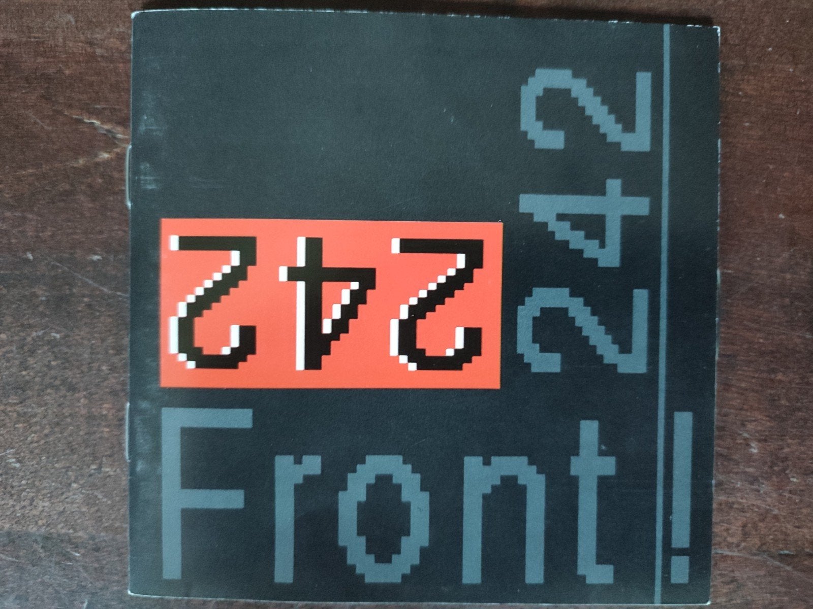CD : FRONT 242 - FRONT BY FRO (CD + incrustation, pas de boî, CD & DVD, Enlèvement ou Envoi