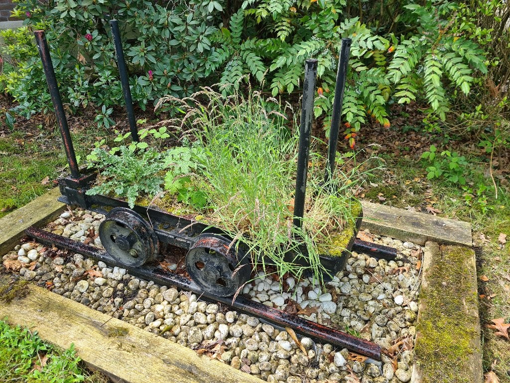 Authentieke oude mijnwagon op originele rails – prijs OTK, Antiek en Kunst, Curiosa en Brocante, Ophalen