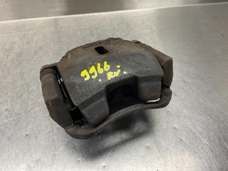 ETRIER DE FREIN AVANT DROIT ABS Toyota Yaris (P1), Utilisé, Toyota