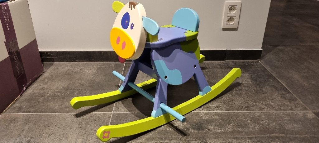 Boikido houten schommeldier koe duurzaam speelgoed, Kinderen en Baby's, Ophalen, Zo goed als nieuw, Rij- of Hobbelspeelgoed