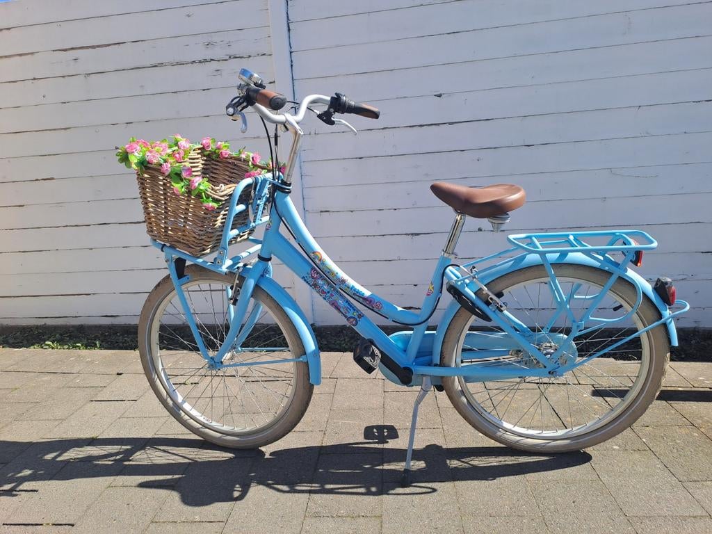 Meisjesfiets in nieuwstaat, Ophalen