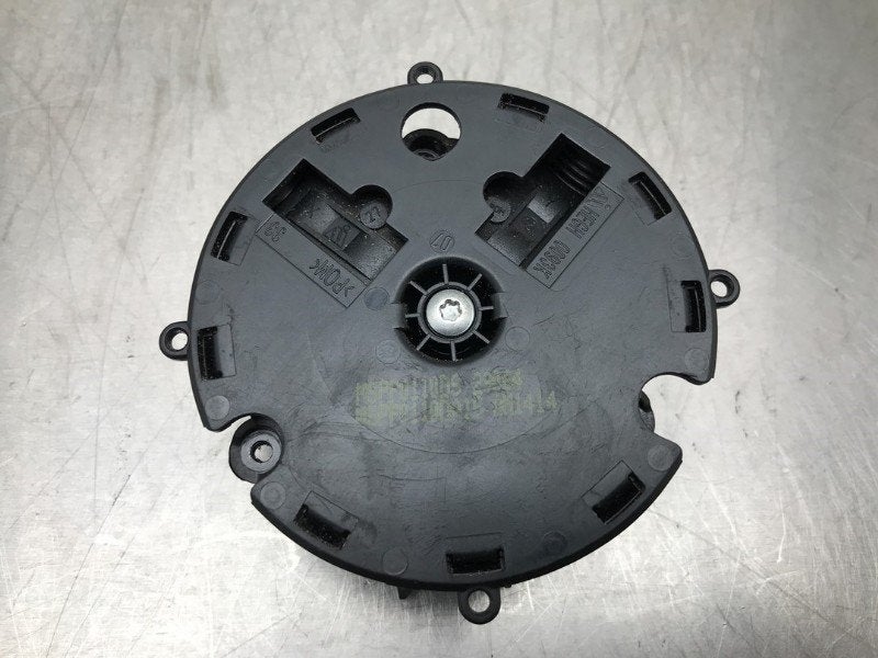 MOTEUR RÉTROVISEUR DROIT Nissan Juke (F15) (|MSPP0110DS|), Utilisé, Nissan