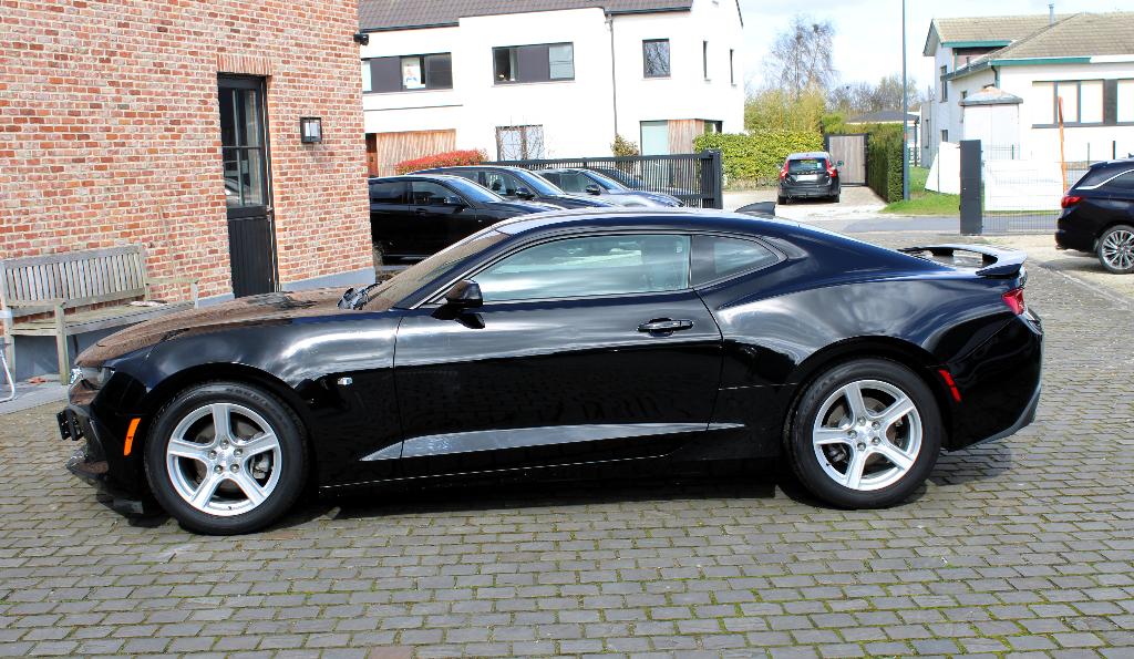 Chevrolet Camaro 2.0L Turbo bwj 07/2016 34000km Manueel!!, Auto's, 4 cilinders, Zwart, Lederen bekleding, Handgeschakeld