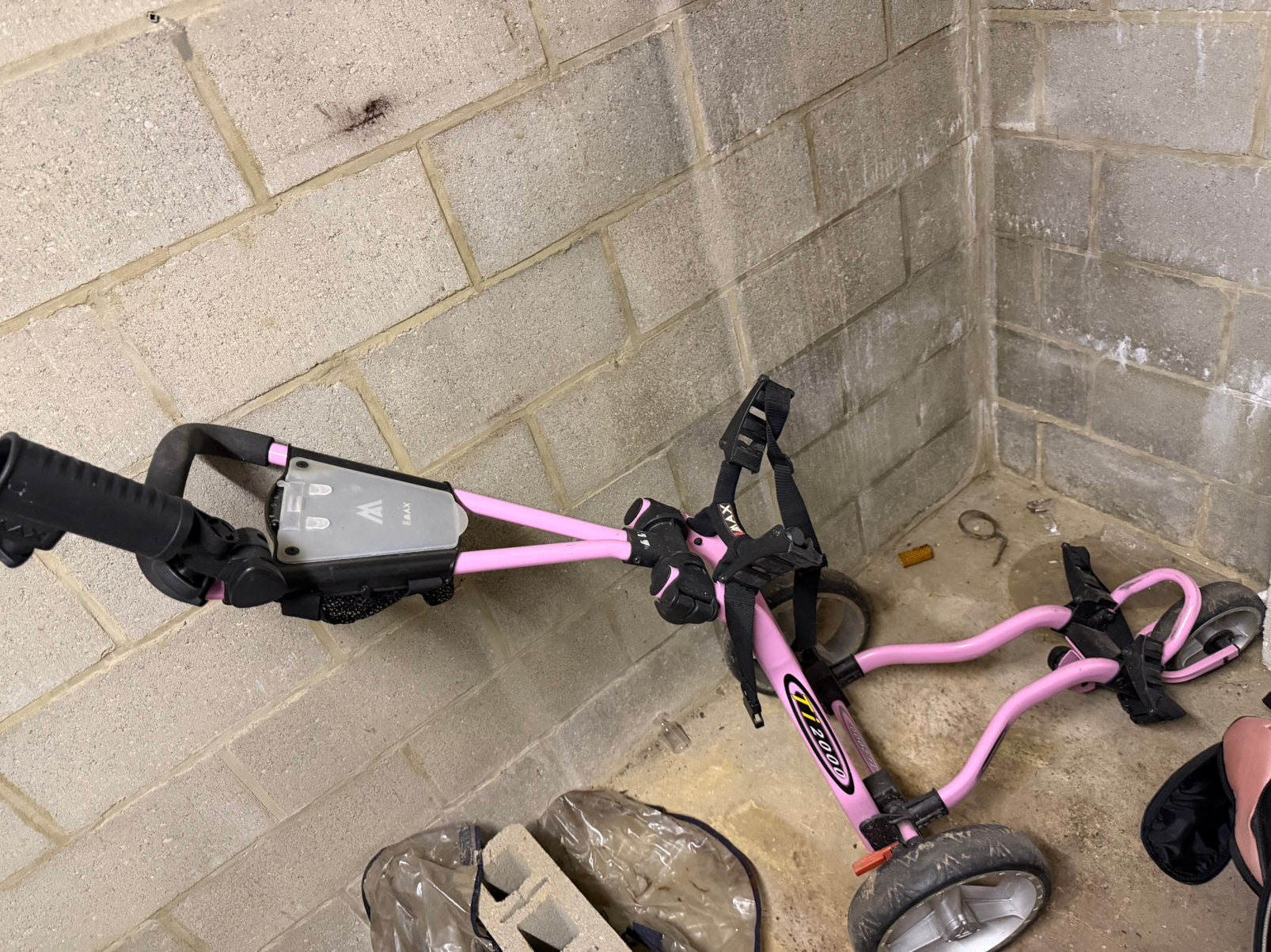 Roze golfkar, Sport en Fitness, Golf, Ophalen, Zo goed als nieuw, Golfkar