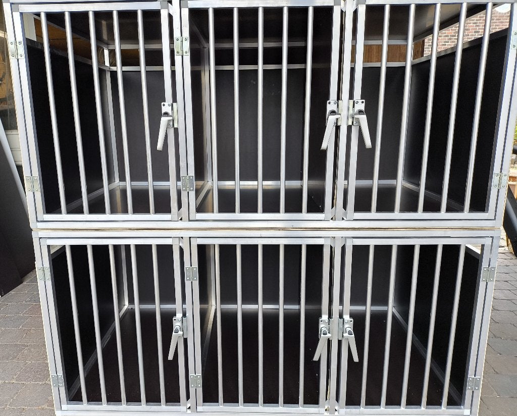 Honden benchen drievaks.Nieuw.Aluminium., Dieren en Toebehoren, Ophalen, Nieuw, Hondenkennel