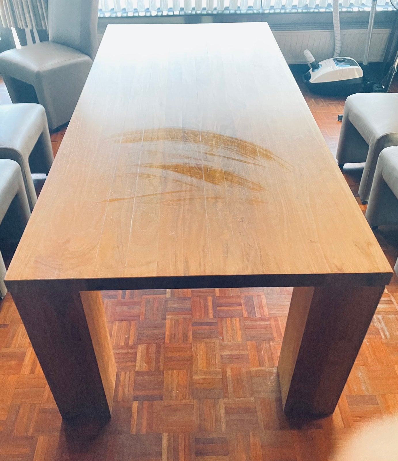 Massief Ceder eetkamertafel, Ophalen, Zo goed als nieuw