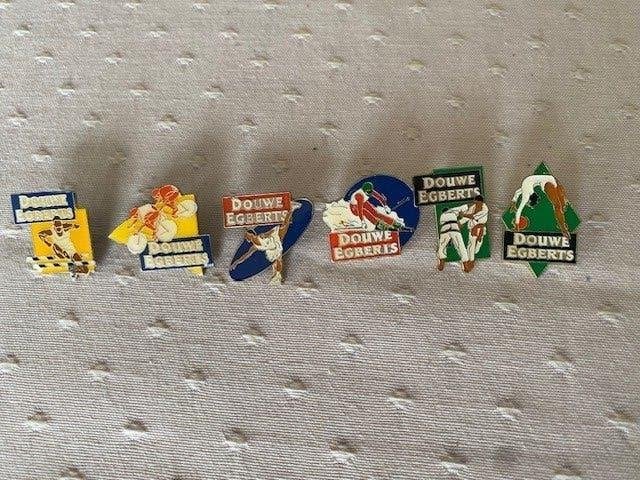 Série complète d'épingles Sport de Douwe Egberts, Enlèvement ou Envoi, Sport
