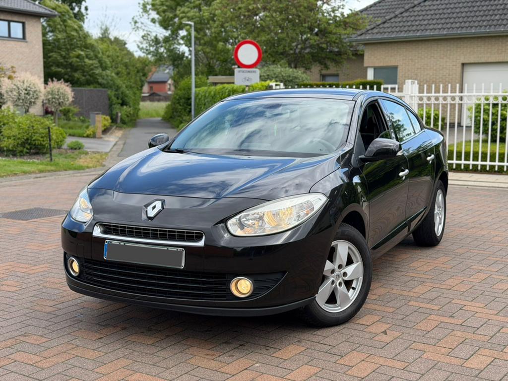 Renault Fluence 1.6i Essence 121 000 km ! * Bj2010 Euro 4, Achat, https://public.car-pass.be/vhr/83f638e4-4d08-4098-9c81-4989c3a66f54