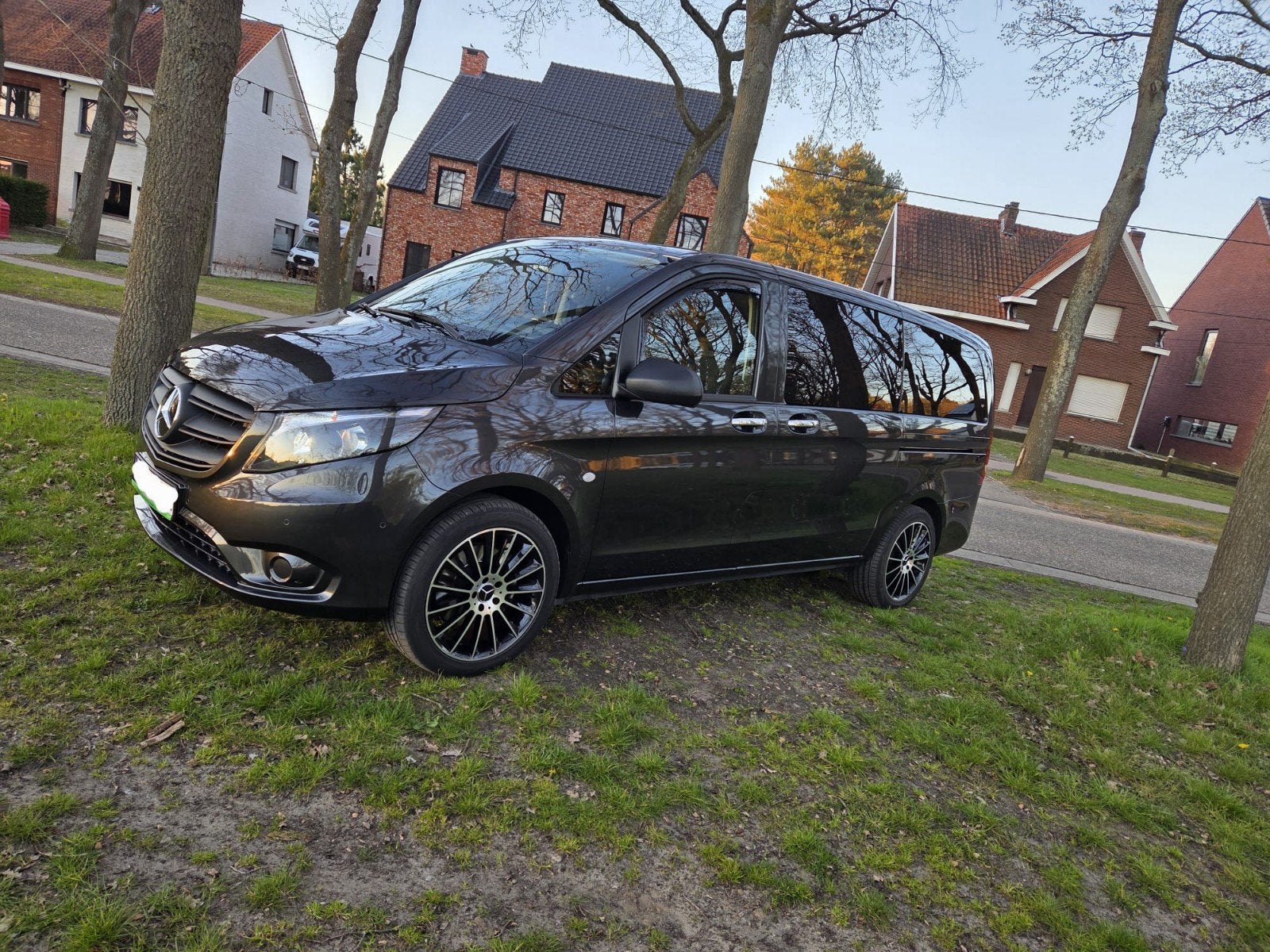 Mercedes Vito Turer 114CDI / Automaat/ 9zit. / BTW, Auto's, Mercedes-Benz, Automaat, Airconditioning, Grijs, Particulier