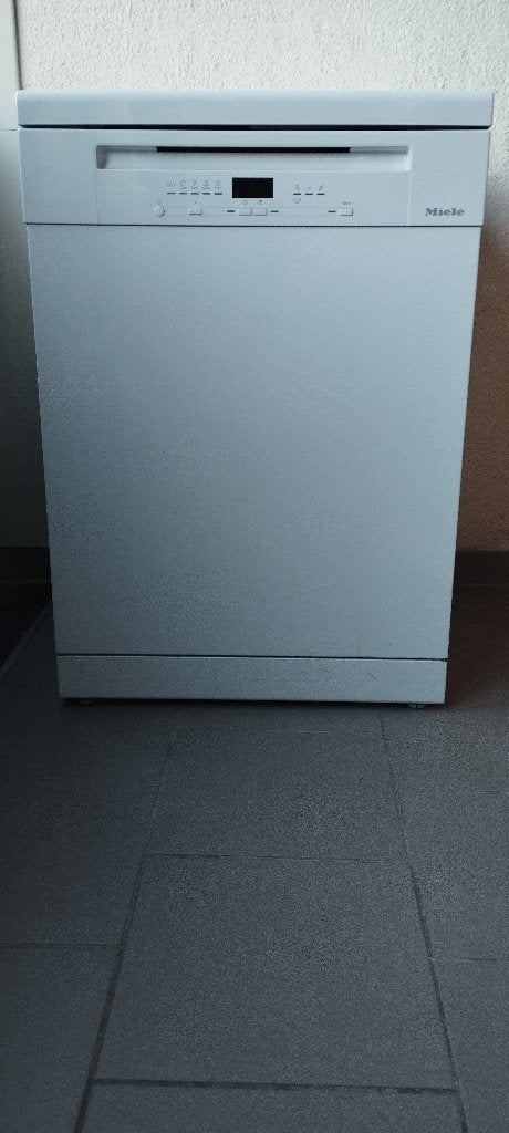 MIELE vaatwasser, Elektronische apparatuur, Ophalen, Energieklasse A of zuiniger, Minder dan 85 cm, Tussenbouw