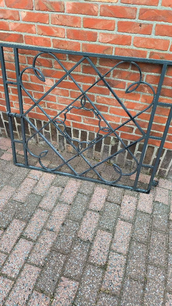 Ijzeren poortje 76 op 106 cm, Tuin en Terras, Tuinhekken en Hekwerk, Ophalen, Gebruikt, IJzer, Sierhekwerk