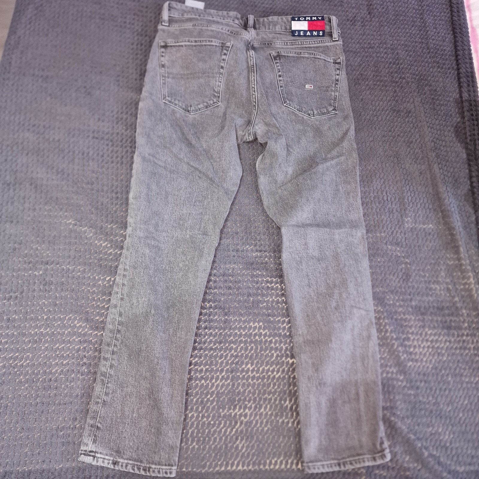 Heren jeans Tommy Hilfiger maat 32/30, Kleding | Heren, Ophalen, W32 (confectie 46) of kleiner, Zo goed als nieuw, Grijs