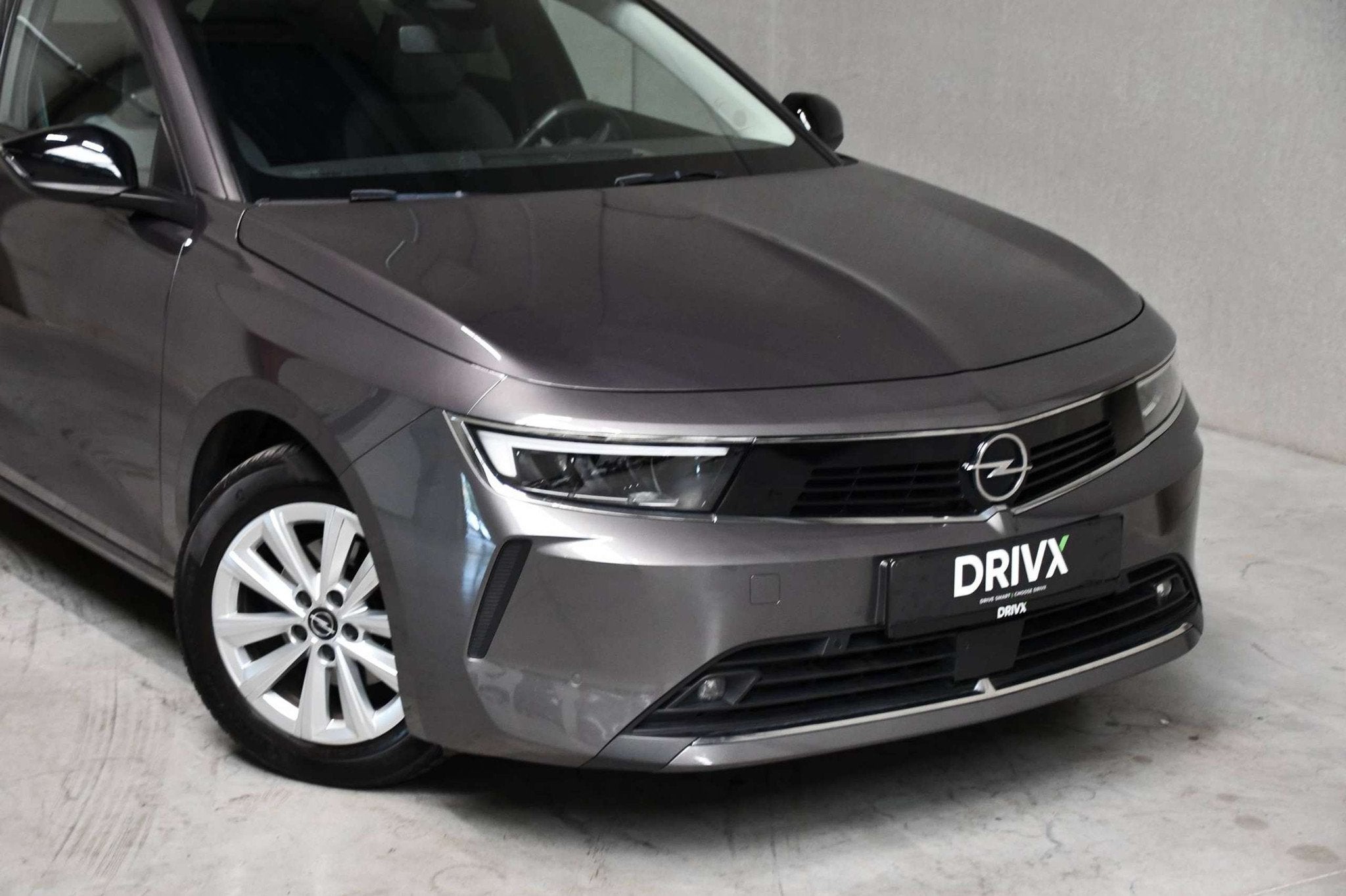 Opel Astra DAB - Carplay - Stuurverw. - Trekhaak - Camera, Auto's, Voorwielaandrijving, Stof, Gebruikt, 1199 cc