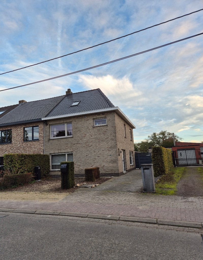 Woning / huis te koop Half open bebouwing hamme, Provincie Oost-Vlaanderen, 500 tot 1000 m², Vrijstaande woning, 3 kamers