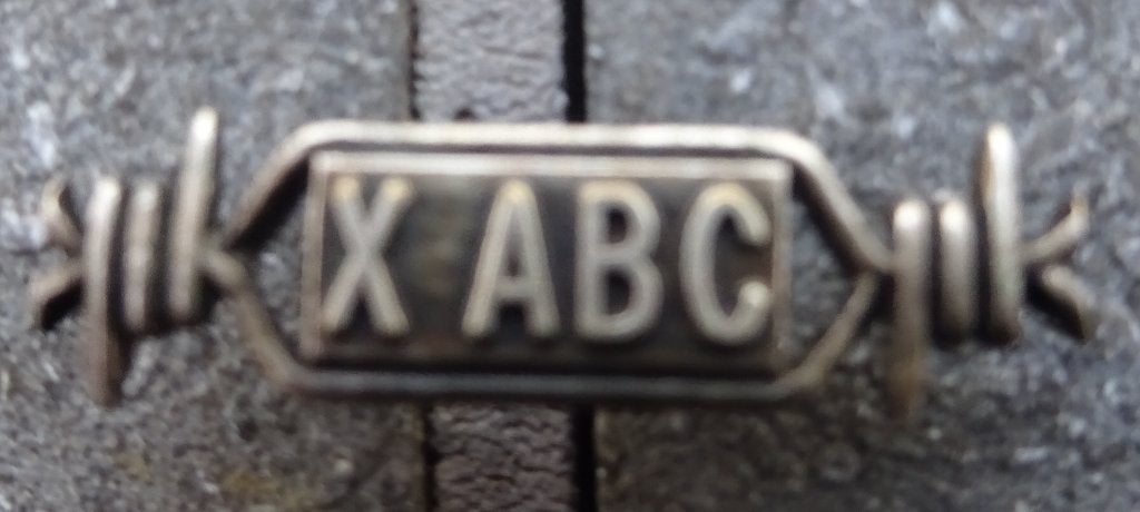 BELGIQUE WW1 / WW2 - POW STALAG X ABC INSIGNE REVERS DE COL, Envoi, Armée de terre, Emblème ou Badge
