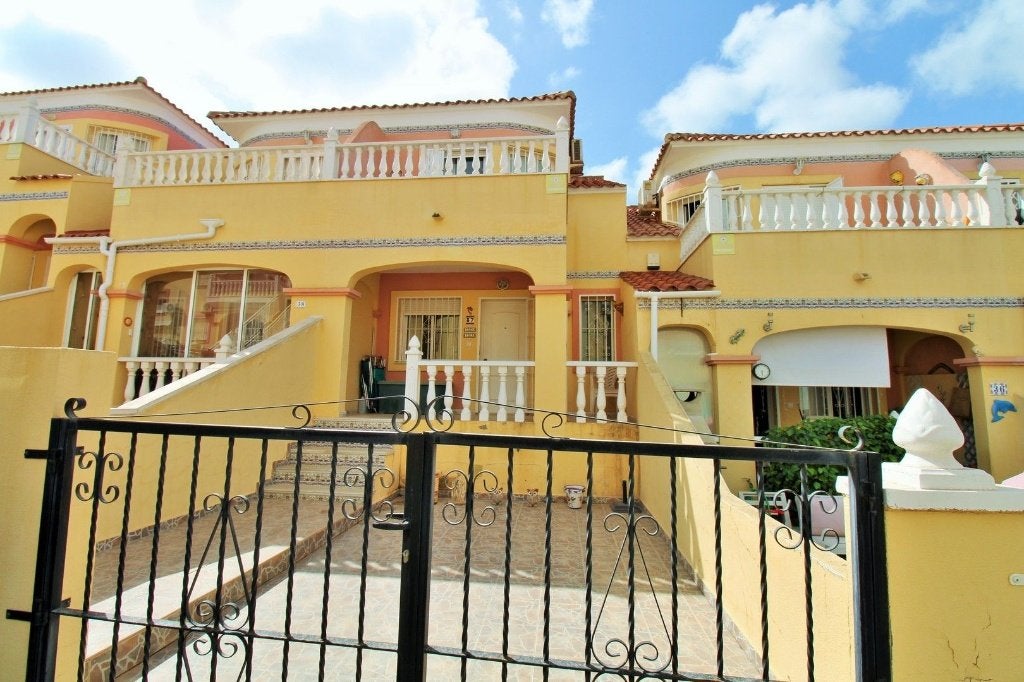 Jolie maison à vendre à Orihuela Costa avec piscine commune, Orihuela Costa, Maison d'habitation, 2 pièces, Espagne
