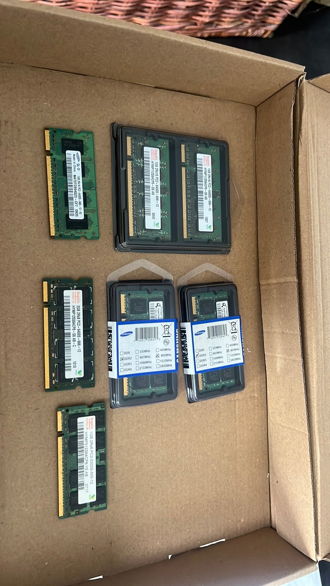 Lot DDR 2 ramlatjes van 2 gb en 1 gb, Ophalen, Nieuw, DDR2, Desktop