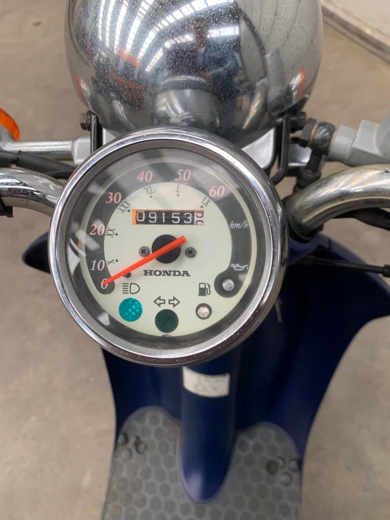 Honda sky 50cc, Fietsen en Brommers, Ophalen, Zo goed als nieuw