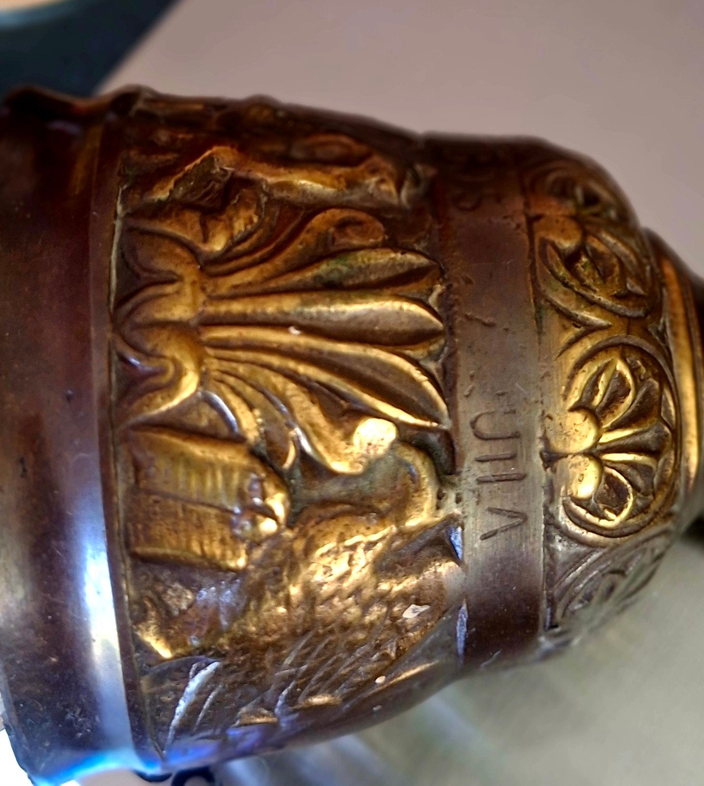 CLOCHE EN BRONZE DORÉ 616 GR., Enlèvement ou Envoi, Bronze