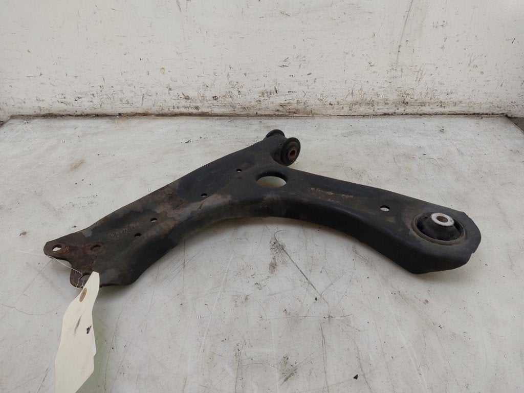 BRAS DE SUSPENSION AVANT GAUCHE (TRIANGLE) Polo V (6R), Autos : Pièces & Accessoires, Volkswagen, Volkswagen AG, Utilisé, Kundenbetreuung@volkswagen.de