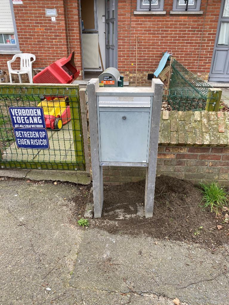 Brievenbus, Tuin en Terras, Ophalen, Gebruikt, Hardsteen, Staande brievenbus