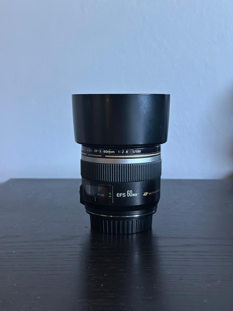 Canon EF-S 60mm f/2.8 Macro USM, Ophalen, Zo goed als nieuw