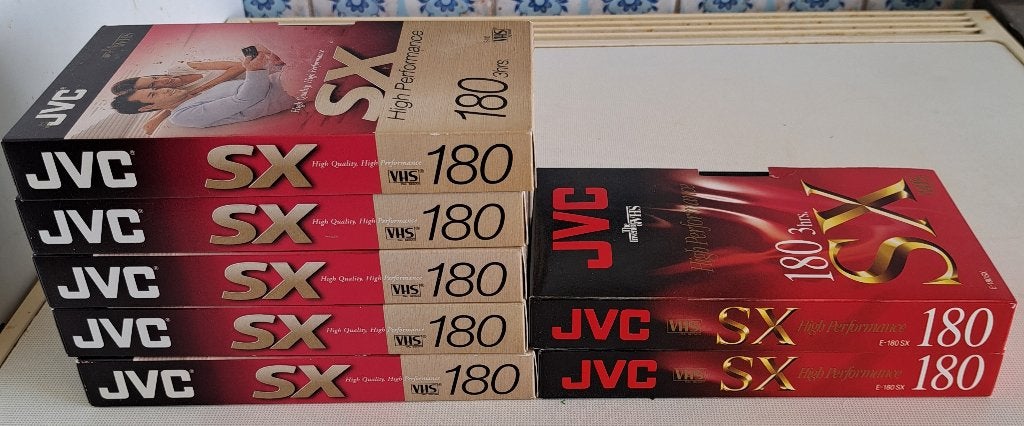 Cassettes vidéo d'occasion JVC SX VHS 180 + JVC VHS 180, Enlèvement, VHS