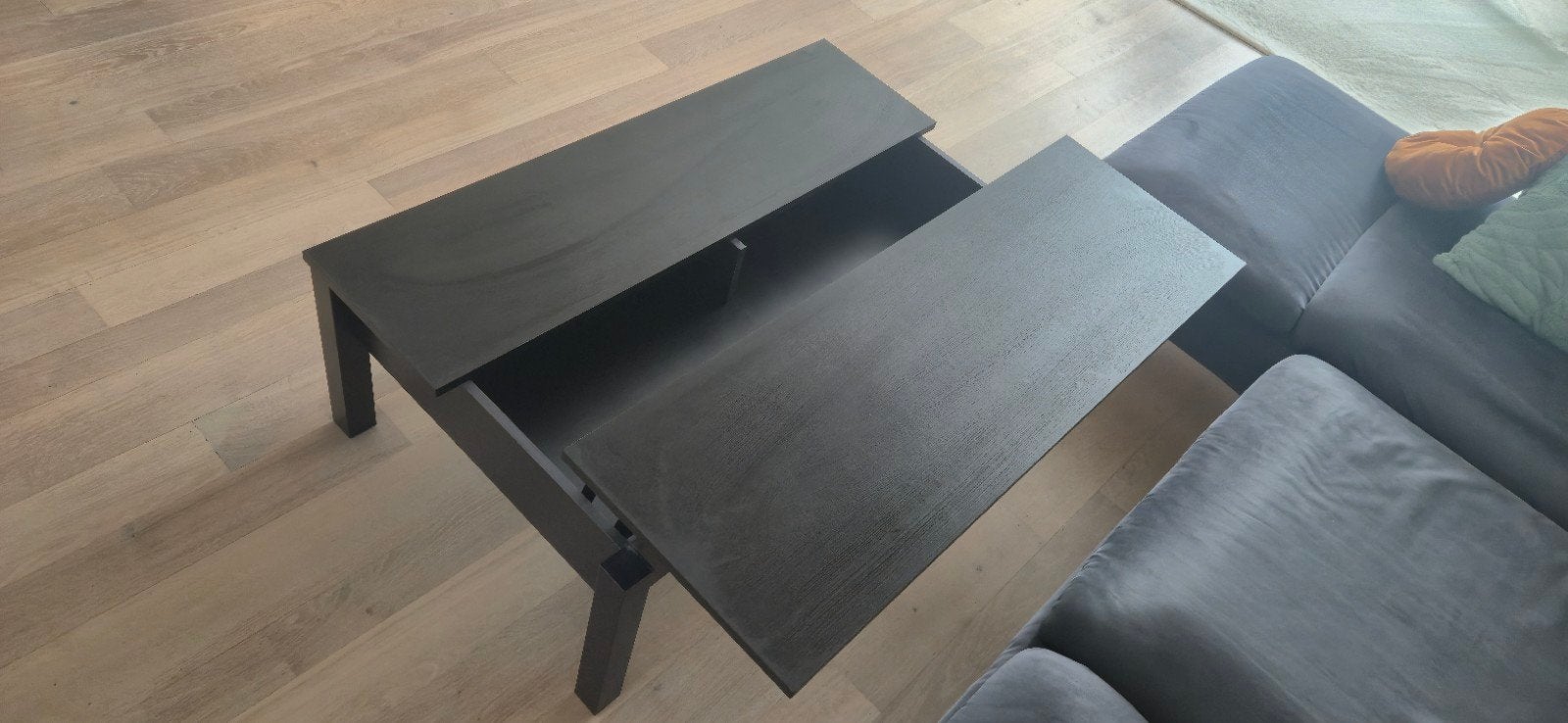 Salontafel met opbergruimte (IKEA), Ophalen