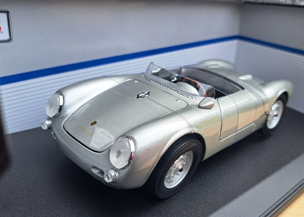 Porsche 550 A spyder 1950 1/18éme, Neuf, Maisto, Enlèvement ou Envoi, Voiture