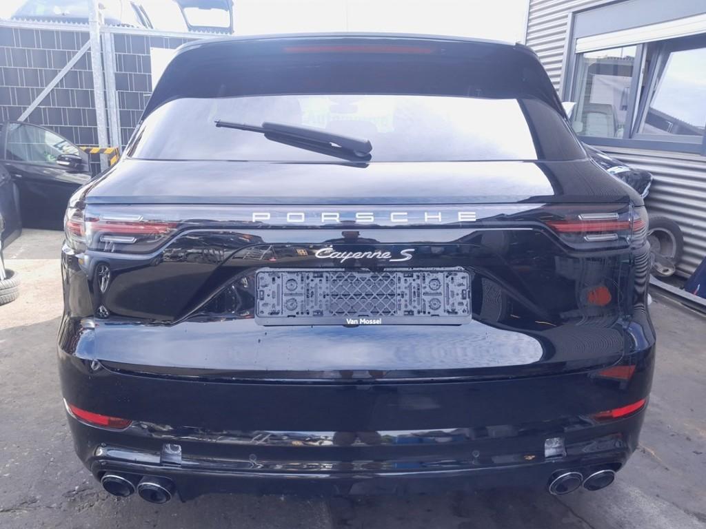 UITLAAT MIDDEN+EINDDEMPER Cayenne III (9YA) (9Y0253601), Auto-onderdelen, Gebruikt, Porsche