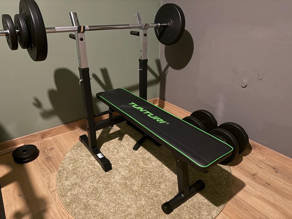 Halterbank + gewichten, Sport en Fitness, Ophalen, Zo goed als nieuw, Halterset