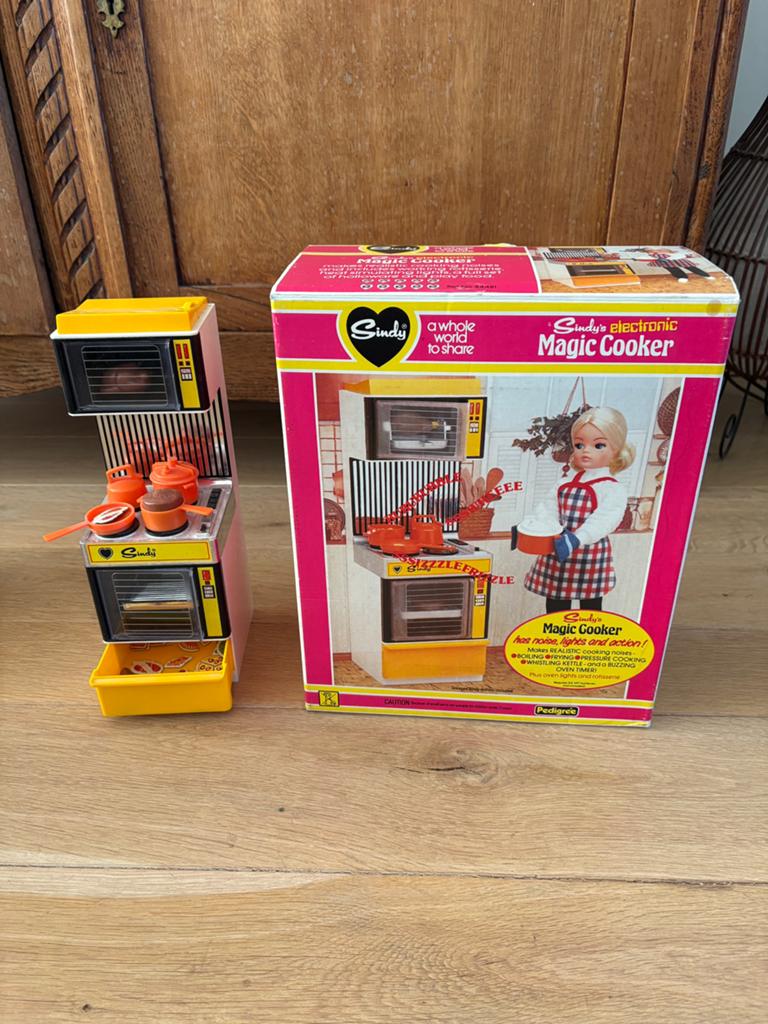 Cuisinière Sindy, Enfants & Bébés, Jouets | Maisons de poupées, Enlèvement ou Envoi, Utilisé, Maison de poupées