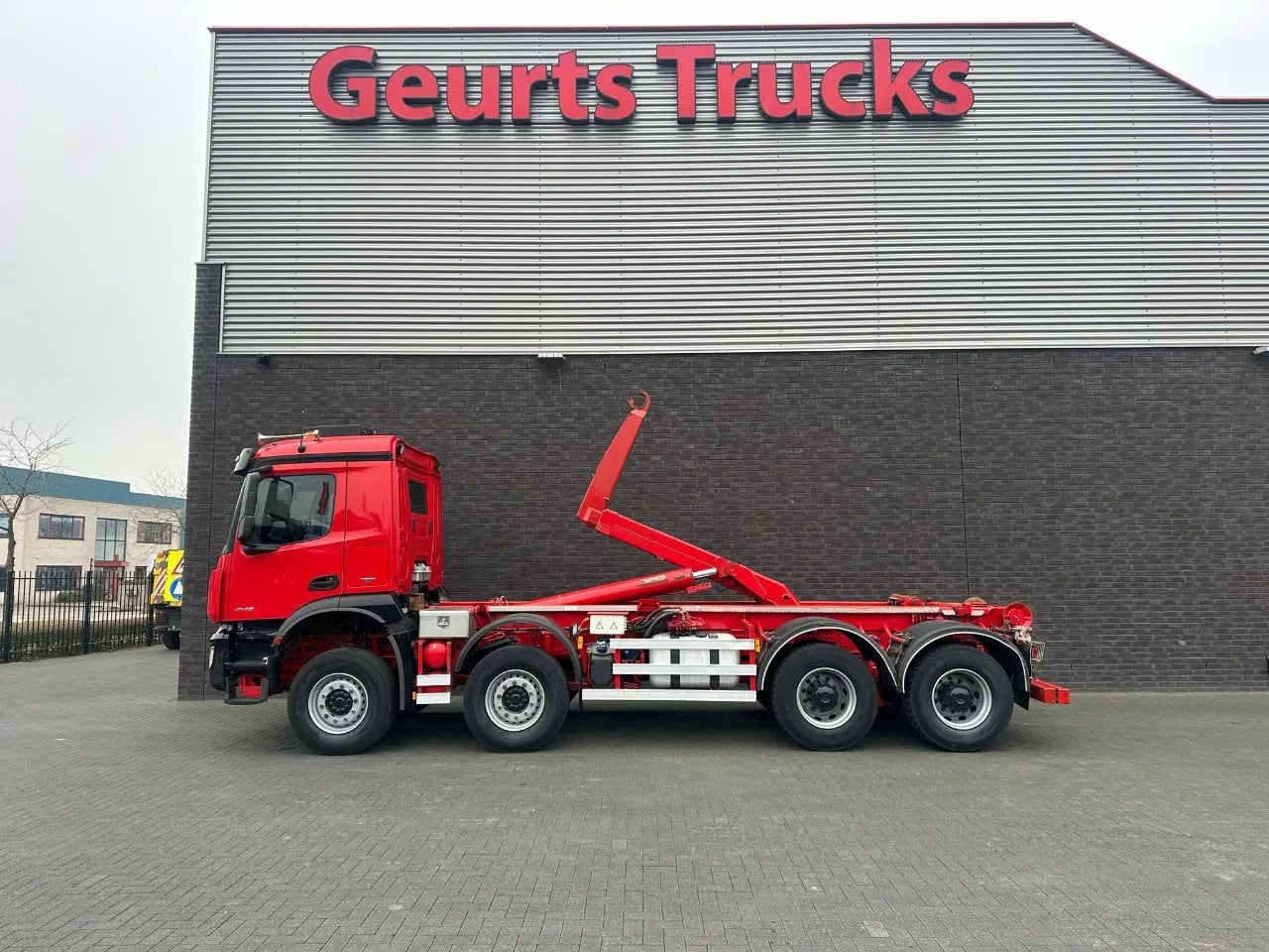 Mercedes-Benz Arocs 8X4 VDL S-30-6600 HAAKARMSYSTEEM/ABROLLK, Auto's, Vrachtwagens, Achterwielaandrijving, Euro 6, Mercedes-Benz
