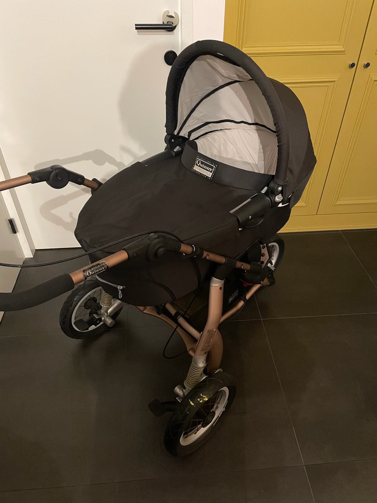 Quinny Buggy met draagmand, Ophalen, Gebruikt, Quinny, Luchtbanden