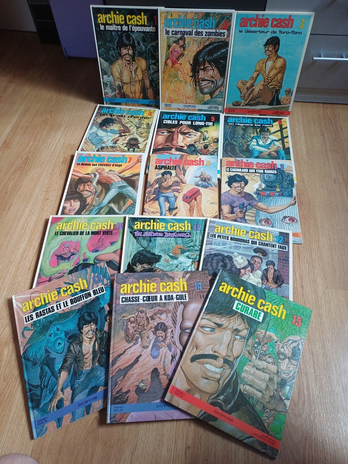 Bd Archie Cash 1 tot 15, Meerdere stripboeken, Ophalen of Verzenden, Zo goed als nieuw, Malik.