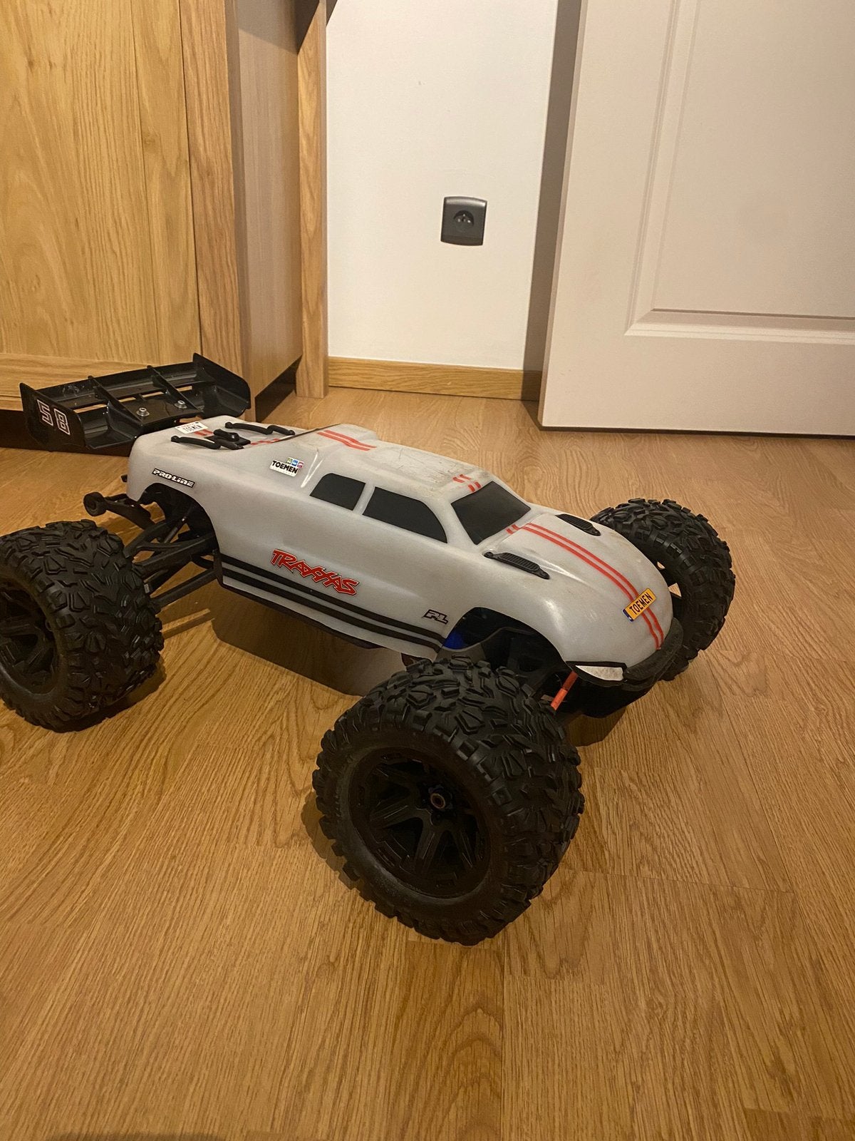 Traxxas e-revo 2.0 - veel extra’s, Gebruikt, Auto offroad, RTR (Ready to Run), Schaal 1:8