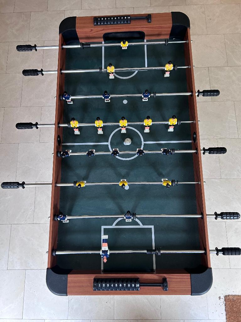 tafel met tafelvoetbal, biljart, airhockey en tafeltennis, Ophalen, Gebruikt
