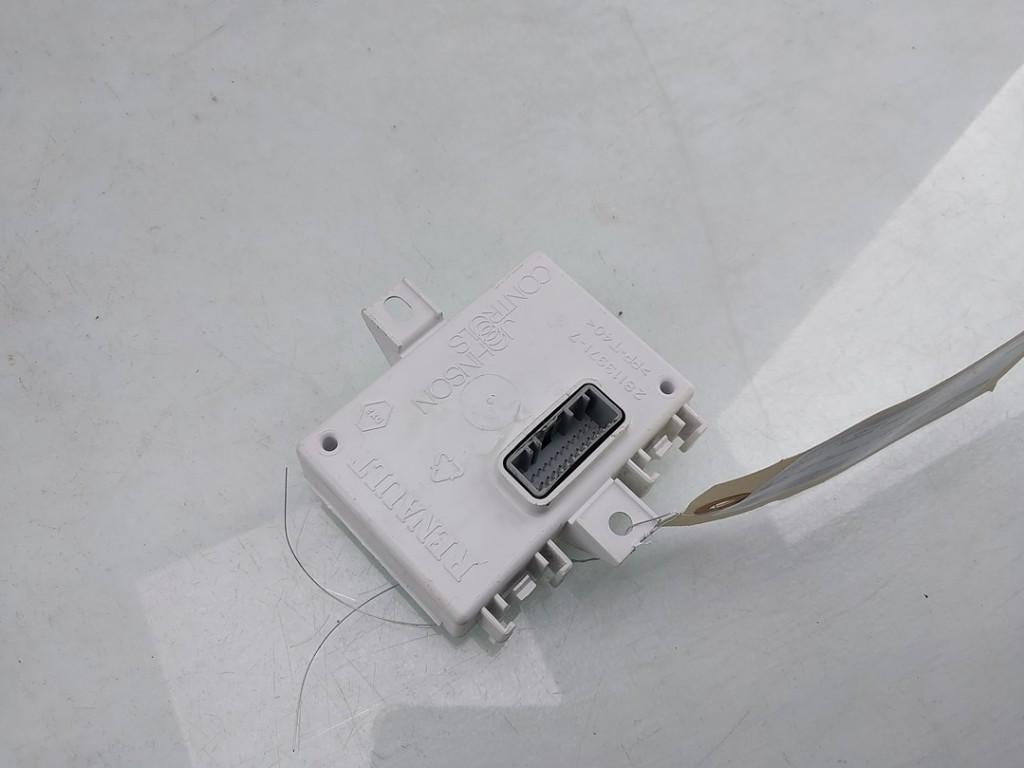 ORDINATEUR GESTION TEMPERATURE Megane III Grandtour (KZ), Autos : Pièces & Accessoires, Utilisé, Renault