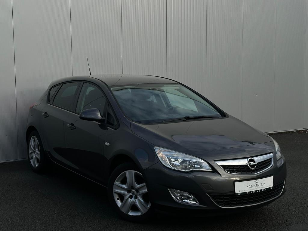 Opel Astra 1.4i Design Édition seulement 130.000 km GAR. 1AN, Autos, Achat, Entreprise, Noir, 5 portes