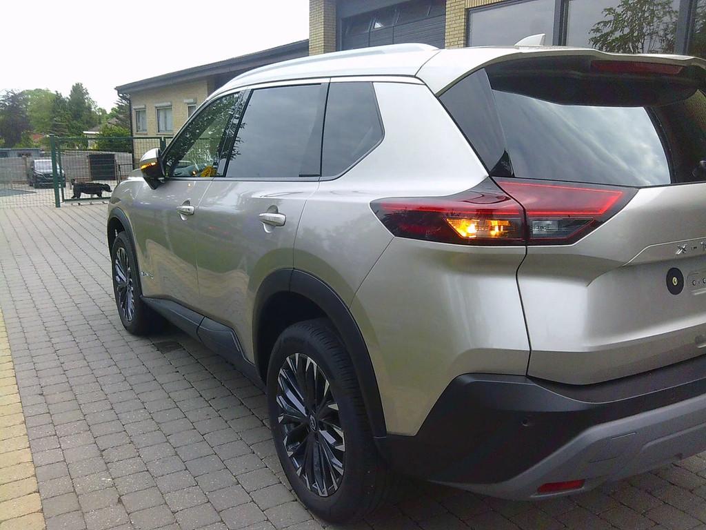 Nissan X-Trail e -power t leder automaat (bj 2025), Auto's, Nissan, Automaat, USB, Gebruikt, Zwart