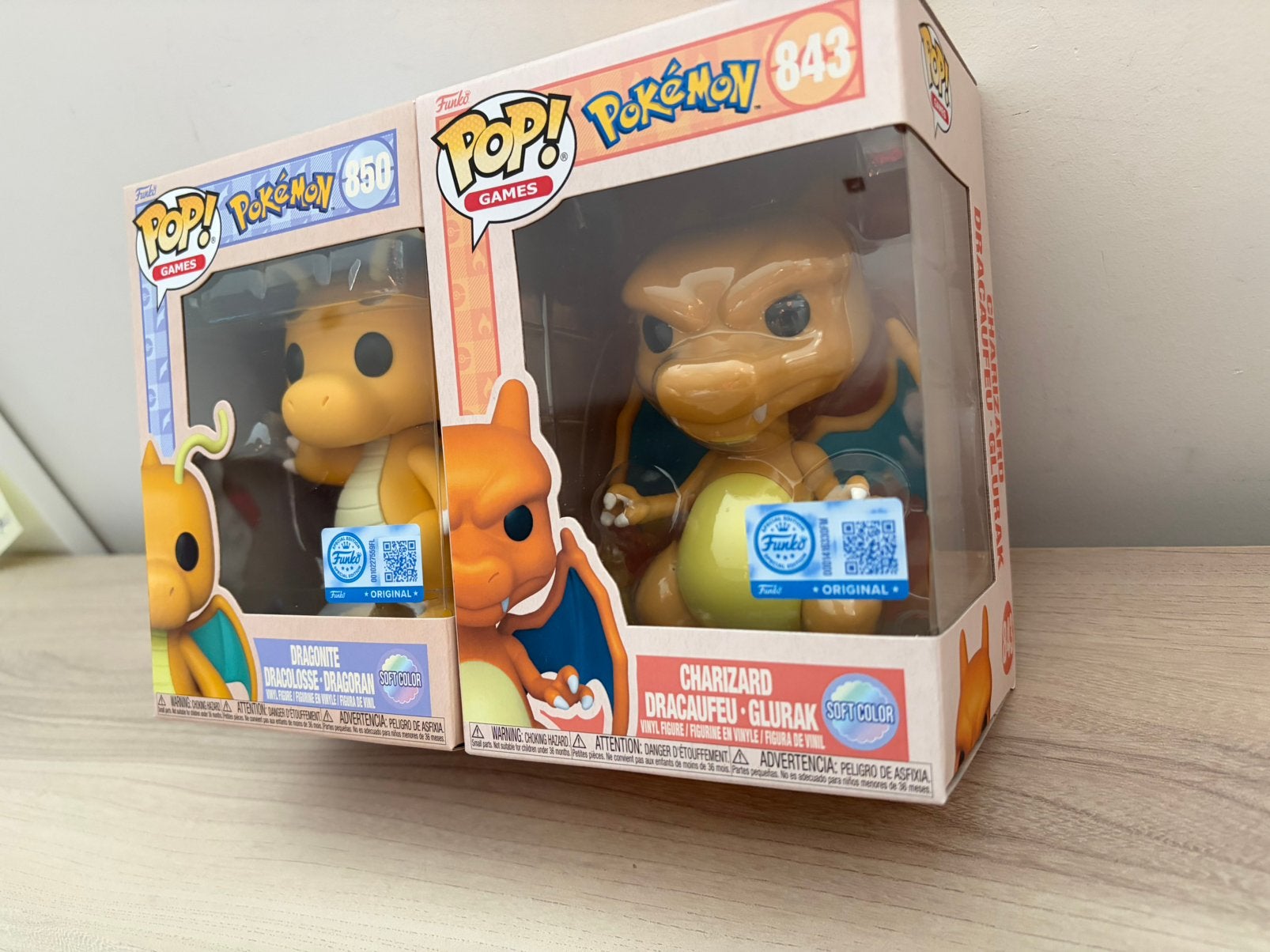 Funko Pop Charizard 843 & Dragonite 850 Soft Color Set of 2, Enlèvement ou Envoi, Comme neuf