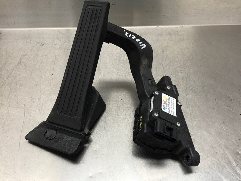 GASPEDAAL Hyundai iX35 (LM) (|DH327272S000|), Gebruikt, Hyundai