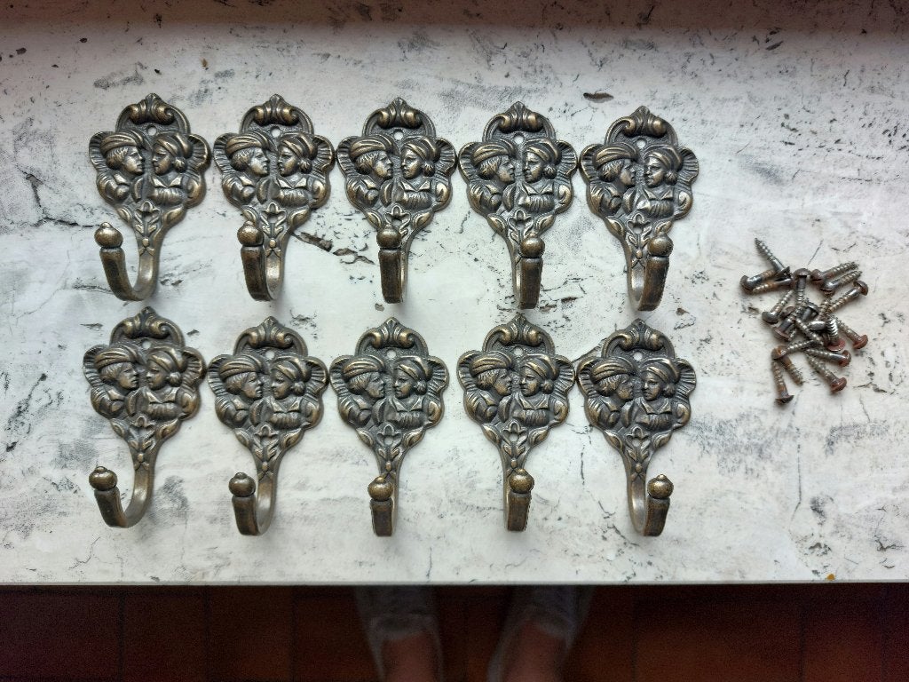 Set van 10 vintage messing wandhaken, Antiek en Kunst, Kunst | Designobjecten, Ophalen, 8 cm, Wanddecoratie, Set
