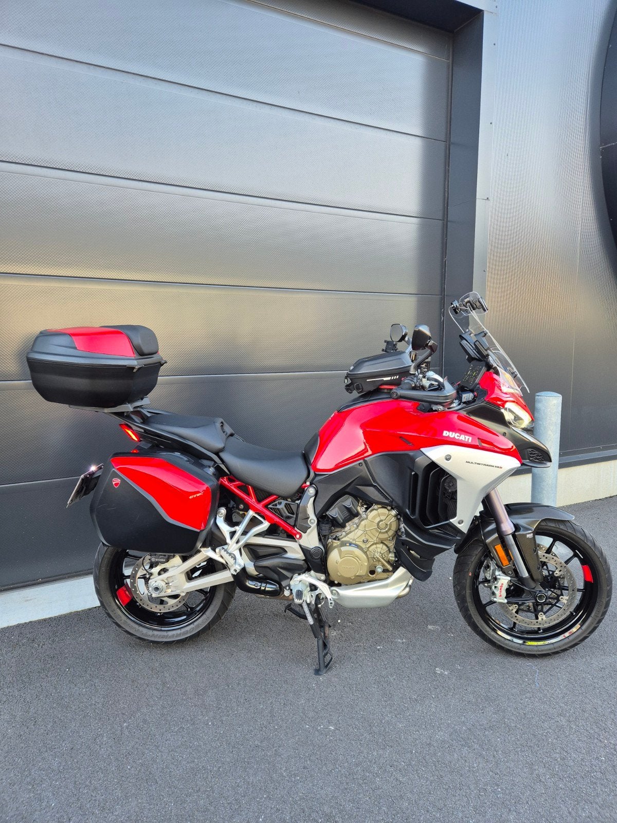 Ducati Multistrada V4S, Motoren, Particulier