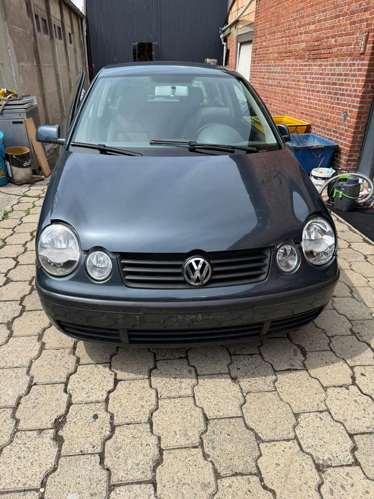 volkswagen polo 1.2 ESSENCE, Auto's, Voorwielaandrijving, Stof, Zwart, Handgeschakeld