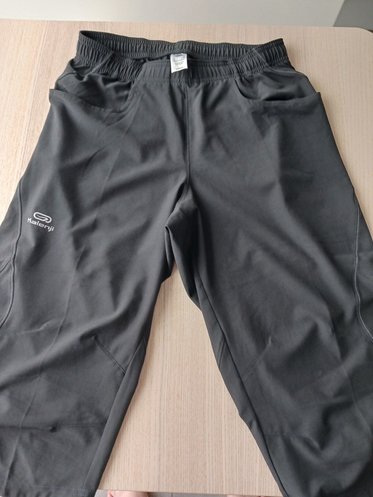 Zwarte sportshort merk Decatlon te koop.Maat S, Kleding | Heren, Sportkleding, Ophalen, Zwart, Zo goed als nieuw, Decathlon
