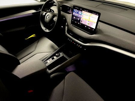 Skoda Enyaq 60 Corporate 62kWh 132kW (179pk) 1v, Autos, Achat, Automatique, Electronic Stability Program (ESP), Blanc